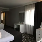 Hotel Eken Prestige