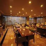 Hotel Eken Prestige