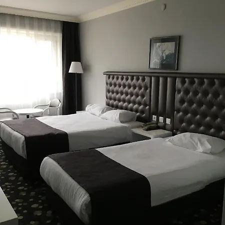 Eken Prestige Otel 4*