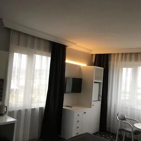 Hotel Eken Prestige 4*
